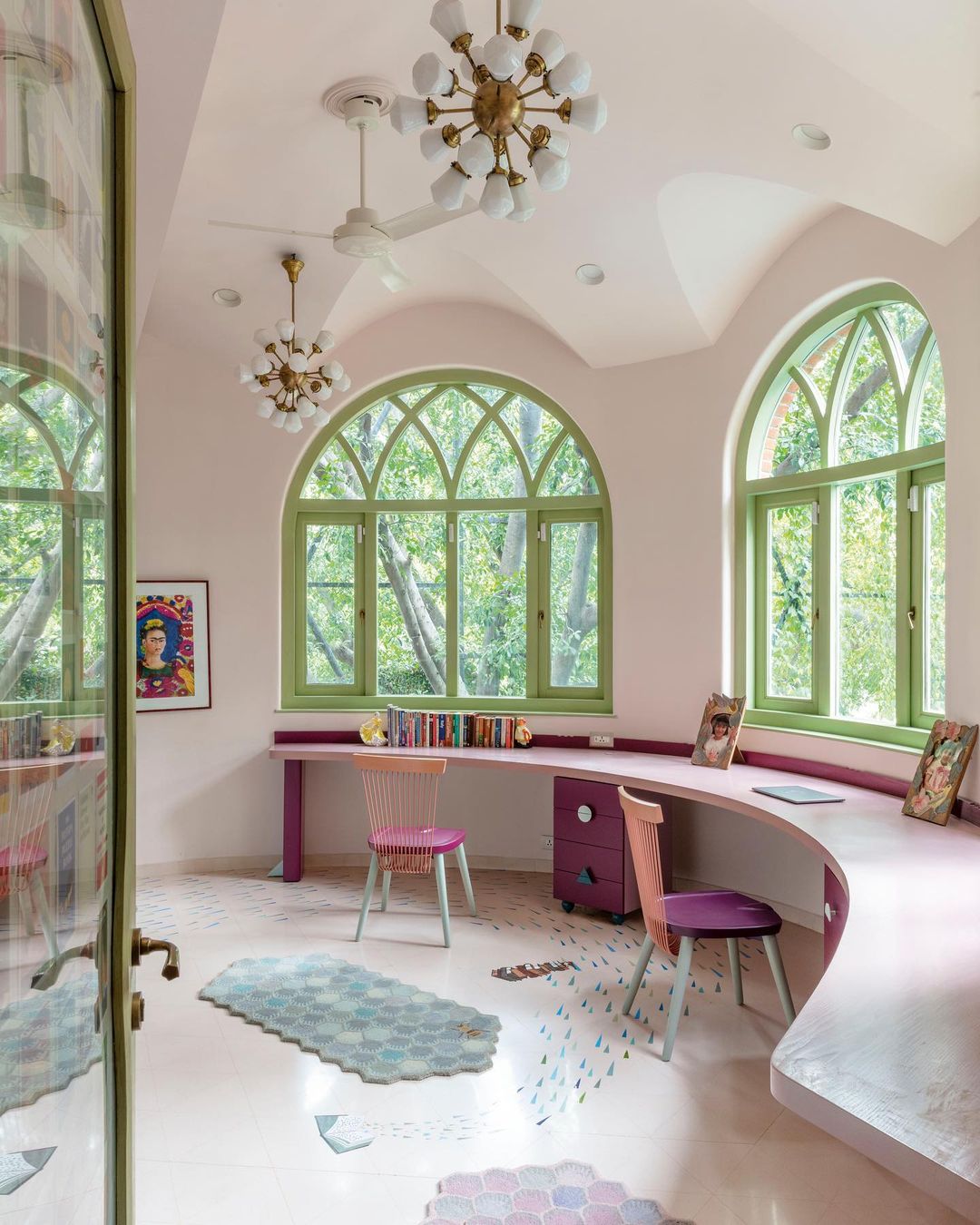 358173923_1812861005774483_3844756427775308867_n